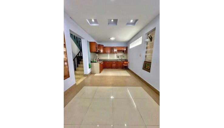 NGộp Villa Lê Đại Hành - Quận 11 - 8x14m  - HXH 10m thông - 3 tầng